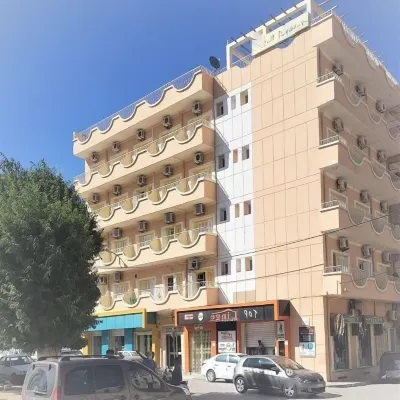 Hotel El Hayat Hotels near Musee de Lambese