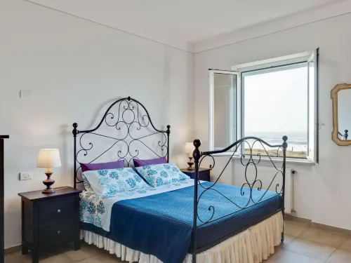 Amazing Holiday Home Near Pet Friendly Beach Hotels in Carrara