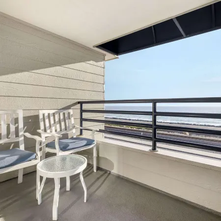 Hilton Vacation Club Riviera Beach & Shores