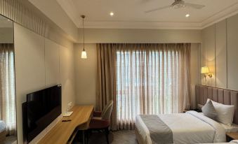 Hotel Mumbai House Mindspace Malad