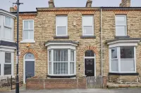 Host & Stay - Riftswood at Ruby