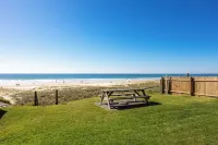 Albatross Beachfront 3 Bedroom Apartment Hotels in Mermaid Beach