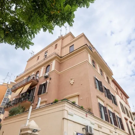 BELLI SAN GIOVANNI GUEST HOUSE Отели рядом с достопримечательностью «Сан-Джованни»