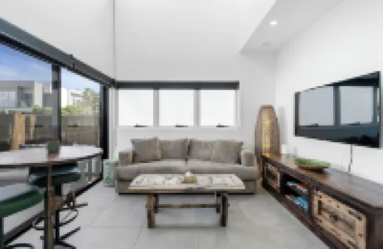 1 Bedroom Modern Townhouse in Casuarina