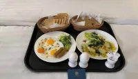 Cosy inn Near Millennium Mall Hotels in Shah Faisal Town