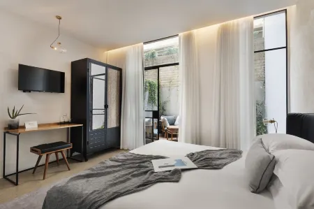 The Vera Отели рядом с достопримечательностью «Тель-Авивский музей изобразительных искусств»