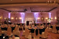 Desmond Hotel Malvern, a DoubleTree by Hilton فنادق في Devault