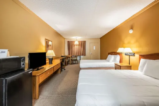 Americas Best Value Inn and Suites St. Marys