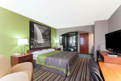 Super 8 by Wyndham Clarksville Northeast Hotels in Clarksville