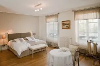 德米昂住宿加早餐旅館 鄰近Institut Universitaire de Technologie的酒店