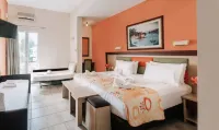 Maltezos Hotel Отели в г. Гувья