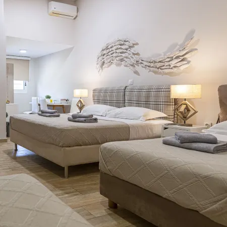 Comfort Stay Airport Studios - Free Shuttle from the Athens Airport