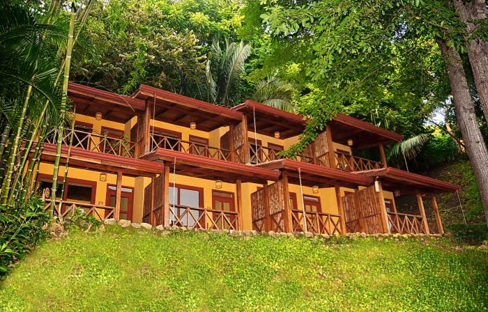 Esencia Hotel and Villas