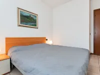 Vibrant Holiday Home in Lazise with Swimming Pool Near 2 Lakes
