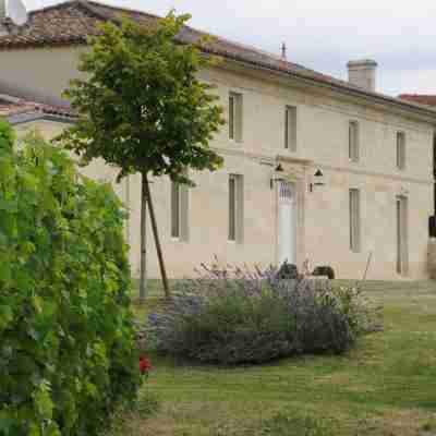 Clos Monicord Hotel Exterior
