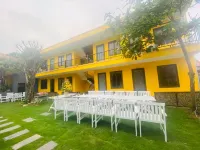 Nana Lee Homestay & Restaurant - 2-Star