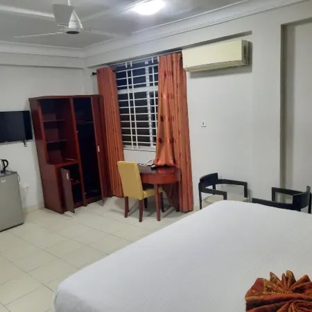 Efua Anoah Hotel & Apartment