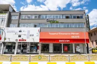 Comfort Center Suit Hotel