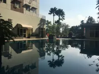 Cozy 2Br Apartment at Pinewood Jatinangor Hotel di Jatinangor