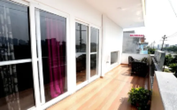 굽타 레지던시, 아즈나라 헤리티지 근처