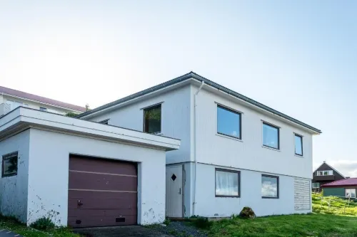 3 Bedroom Apartment / Great Sea View / Quiet Hotel a Argir