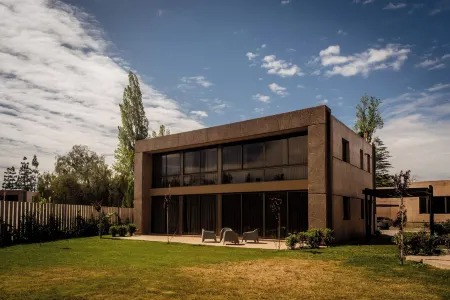 Liniers Green Apartments Отели в г. Лухан де Куйо