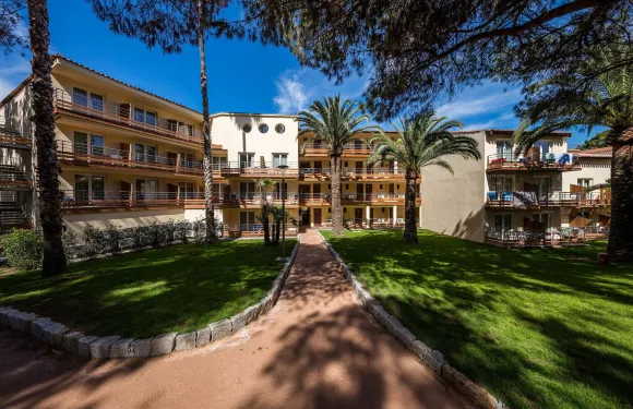 瑪麗娜維瓦俱樂部酒店