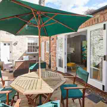 Host & Stay - the Old School House Others