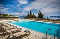 Almyra Hotel - Uima-altaat