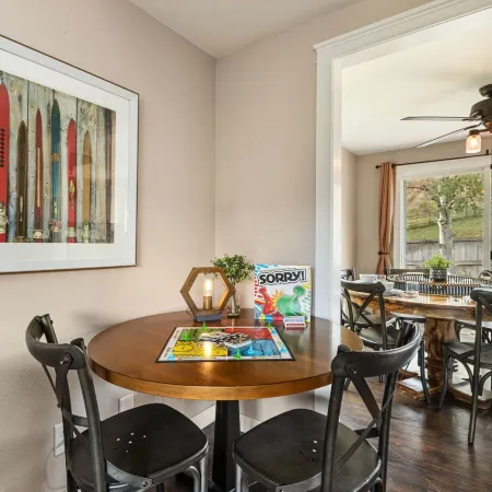 Hidden Valley Retreat Quiet Escape w/ Mtn Views!