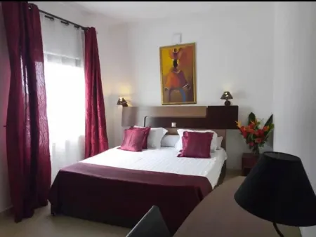 Hôtel le Paquebot - Airport Paquebot Hotel