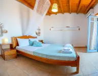 Villa Ioanna for 10 - AllParos Villas - Bergblick