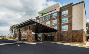Holiday Inn Express & Suites Atlanta N - Woodstock
