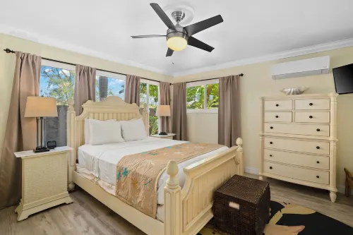 3 Bedrooms with Baths, Air Conditioning and Heated Pool Near Grand Hyatt.