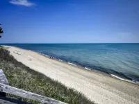 Maushop - Perfect for your Vacation Hotels in Mashpee
