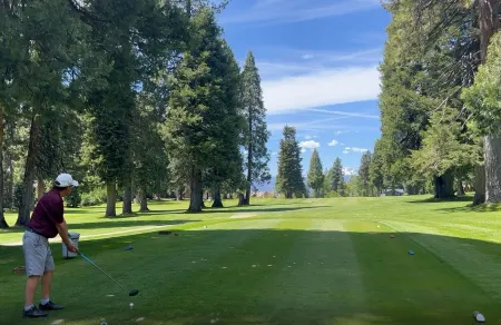 Lake View Cottage in Lake Almanor Country Club!