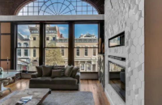 Urban Loft 5,000 SqFt. Sleeps 17 Next to Frankfort Distilleries,PERFECT LOCATION