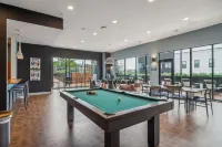 Pool, Gym and Central Location - Charming Stylish Retreat Hotels in Athens