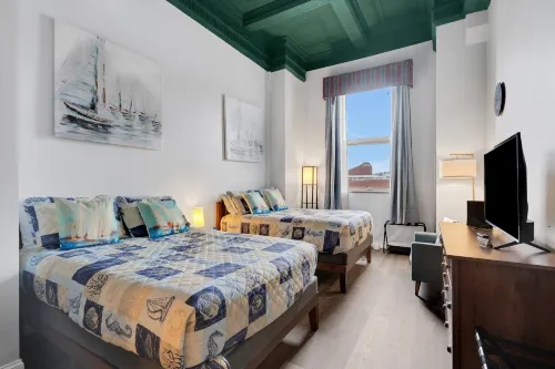 Access to Local Attractions and Pool - Gorgeous Modern Retreat 덜루스 호텔