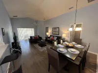 Private Pool with Lake View and Modern Amenities - Stunning Oasis Hotel di Polk County