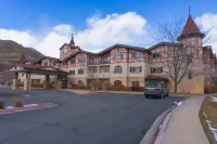 Family Getaway~Pool, Tubing, Skiing, Golf - Villa 2055 -Q
