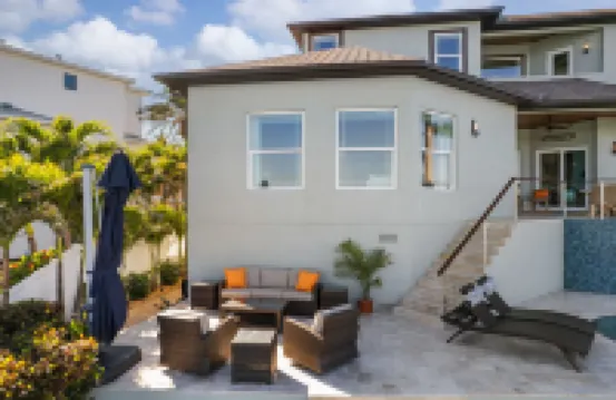 Gorgeous Waterfront Oasis with Heated Pool and Hot Tub - Elegant Retreat