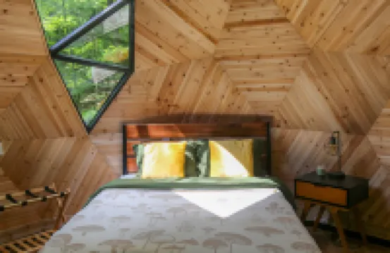 Nature Retreat with Geodesic Domes and Culinary Delights - Inviting Oasis