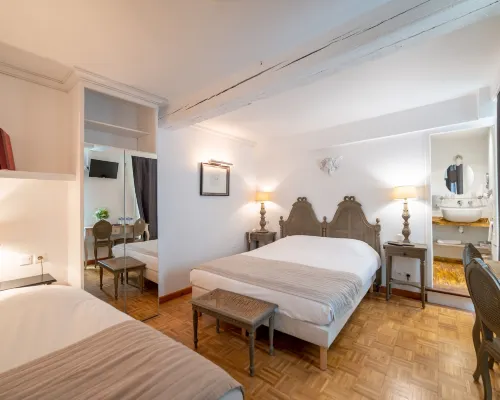 Logis - Hotel de La Mairie Hotels in Embrun