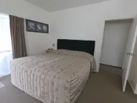 Castle Court Motel Hotels in Warkworth