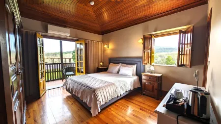 Quinta do Burgo - Nature Hotel Отели в г. Сан-Жуан-ди-Рей