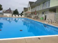 Spinning Wheel Inn Hotels in Sunset Cove Township