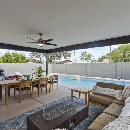 Bichito’s Playground - Heated Pool, Walkable