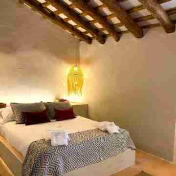 Torre Bertrana by Grup Duquessa Rooms