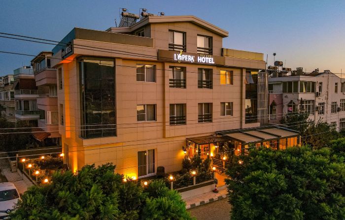 L'Opera Deluxe Hotel